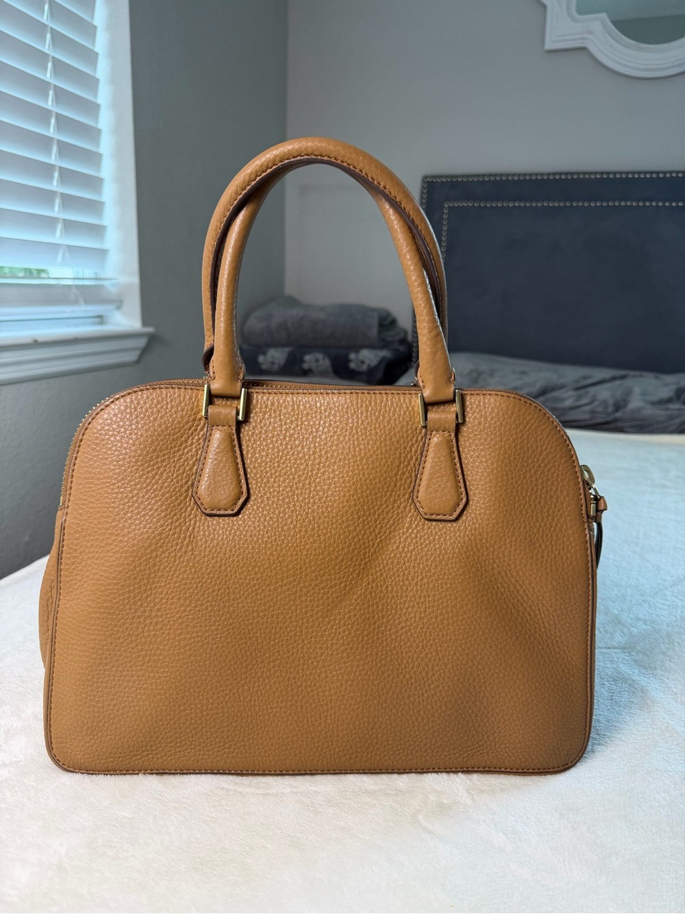 Tory Burch Amanda Zip Continental / Dome Satchel/ Tote Bag - Picture 4 of 9